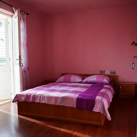 Matea * マカルスカ